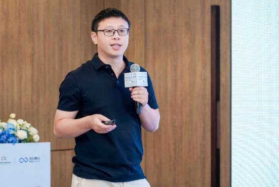 九章云极陈静力:高性能存储破局算力“饥渴症”,让每一分算力投入都“看得见回报”